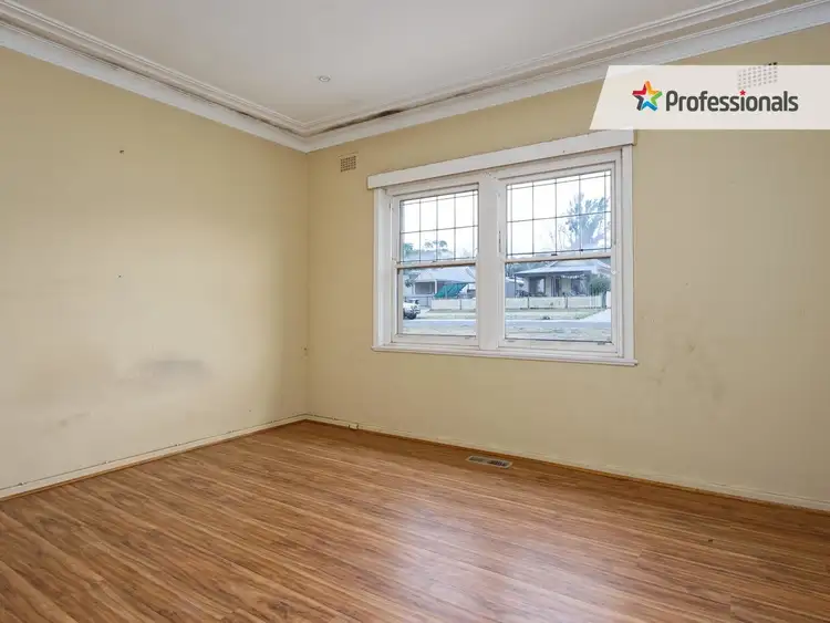 Fifth view of Homely house listing, 39 Trevor Street, Turvey Park NSW 2650