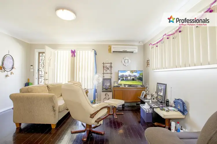 Second view of Homely house listing, 4 Natuna Place, Lethbridge Park NSW 2770