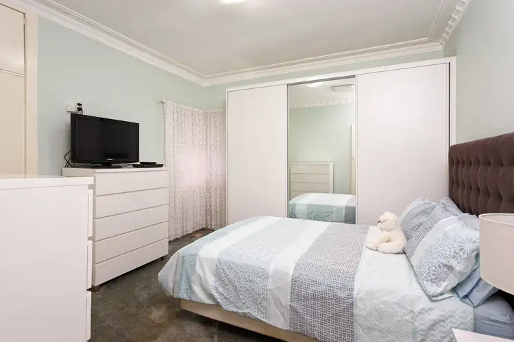 Fifth view of Homely house listing, 156 Fernleigh Road, Mount Austin NSW 2650