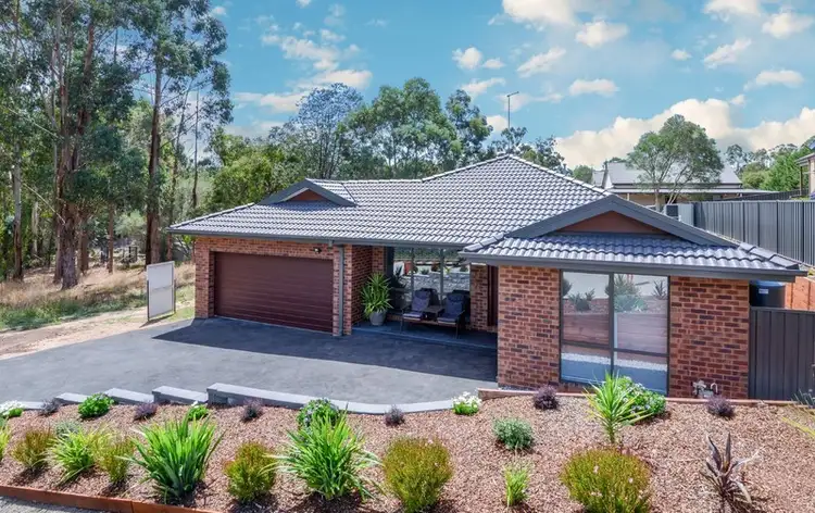 3 Guest House Close, Seville VIC 3139