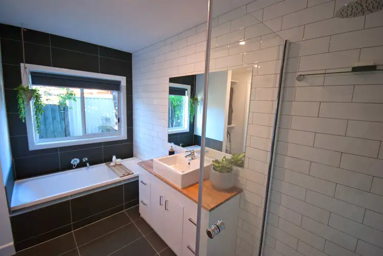 Sixth view of Homely house listing, 2 Weddell Street, Shepparton VIC 3630