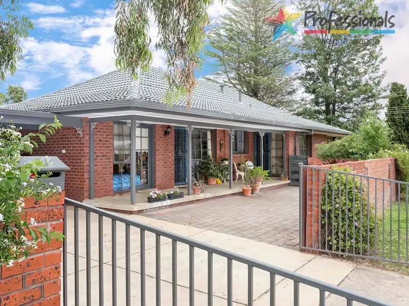 Main view of Homely house listing, 2 Telopea Crescent, Wagga Wagga NSW 2650
