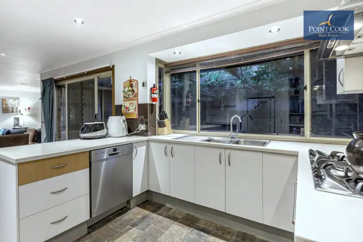 Fifth view of Homely house listing, 7 Bowood Court, Seabrook VIC 3028