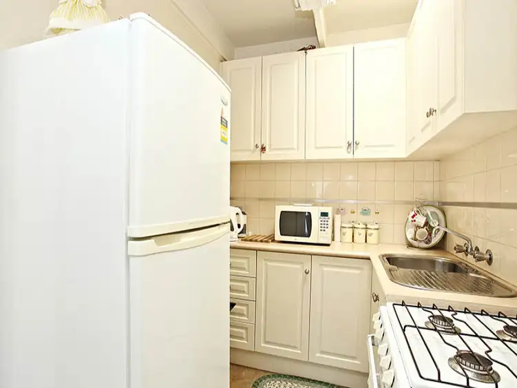 Sixth view of Homely unit listing, 1/6 Pleasant Street, Kilsyth VIC 3137