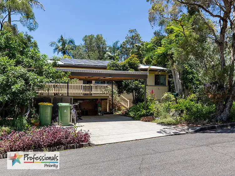 22 Parnoolar Crescent, Ferny Hills QLD 4055