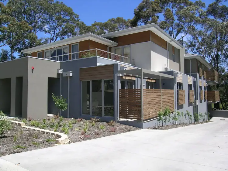 G02/57 Kinnoull Grove, Glen Waverley VIC 3150