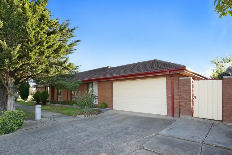26 Parmelia Drive, Taylors Lakes VIC 3038