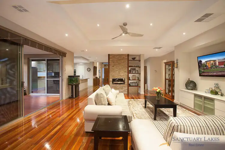 Sixth view of Homely house listing, 10 Lighthouse Point Close, Sanctuary Lakes VIC 3030