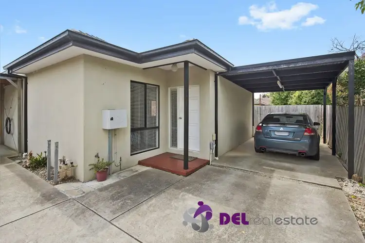 2/11 Jeffrey Street, Dandenong North VIC 3175