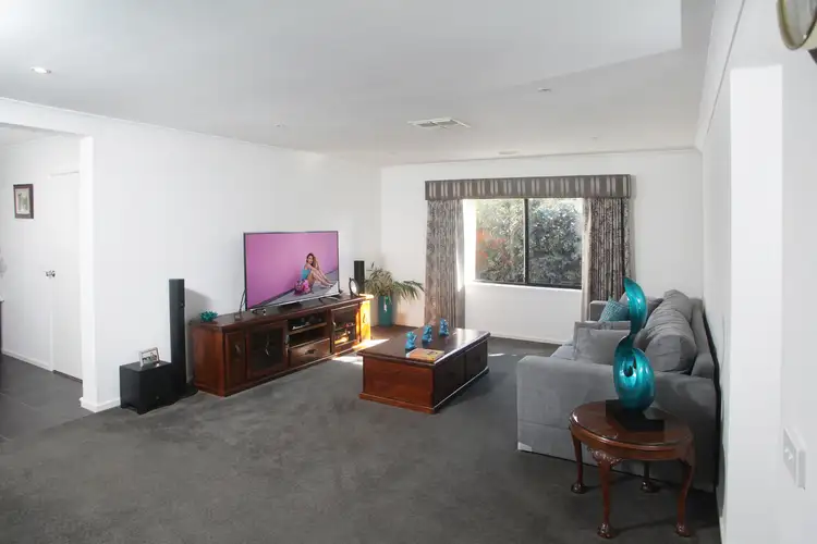 Third view of Homely house listing, 7 Teatree Place, Kialla VIC 3631