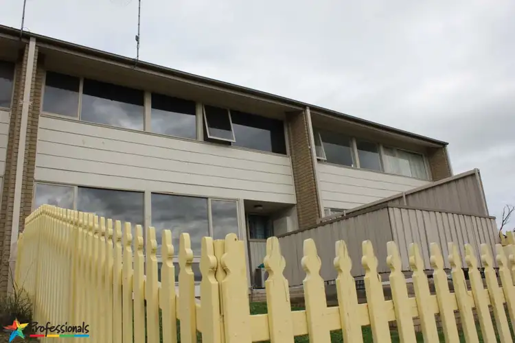 26 Middlemiss Place, Bathurst NSW 2795