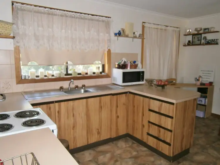 Fourth view of Homely house listing, 10 Jacaranda Crescent, Lake Boga VIC 3584