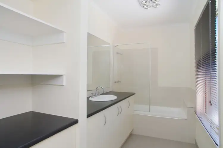 Fifth view of Homely house listing, 3/6 Solomon Court, Breakwater VIC 3219
