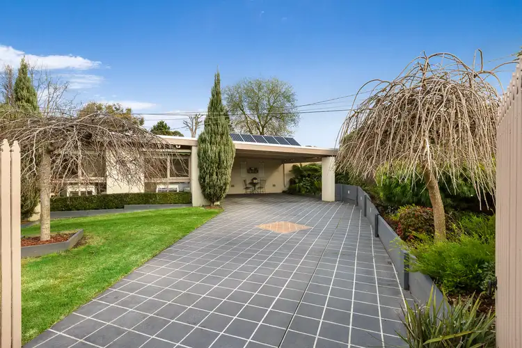 5 Dennis Court, Bayswater VIC 3153