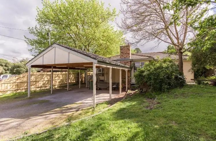 11 Kipling Avenue, Mooroolbark VIC 3138