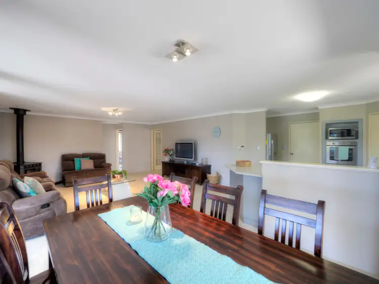 21 Seville Road, Forrestfield WA 6058