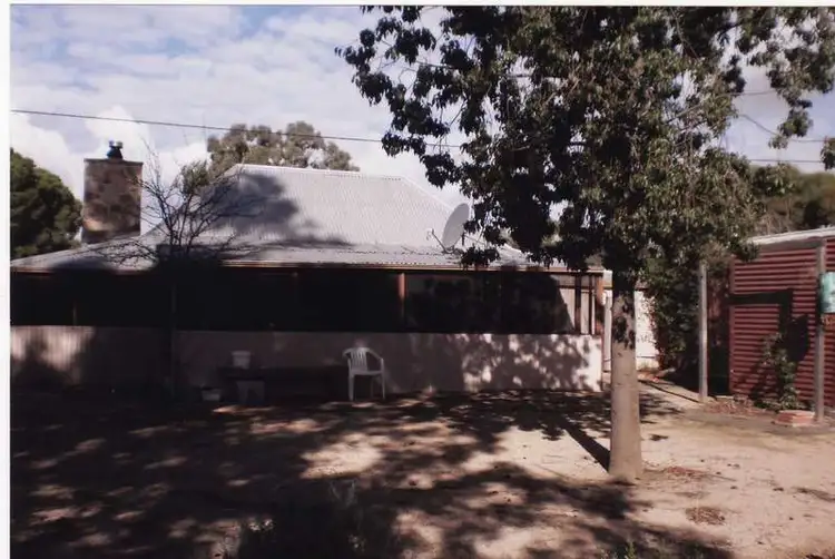 5 Whitby Street, Melrose SA 5483