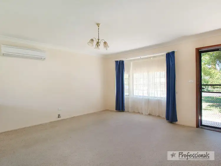 Sixth view of Homely townhouse listing, 1/27 Murray Avenue, Armidale NSW 2350