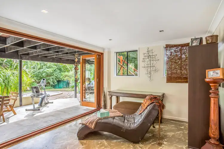 10 Beeka Street, Labrador QLD 4215