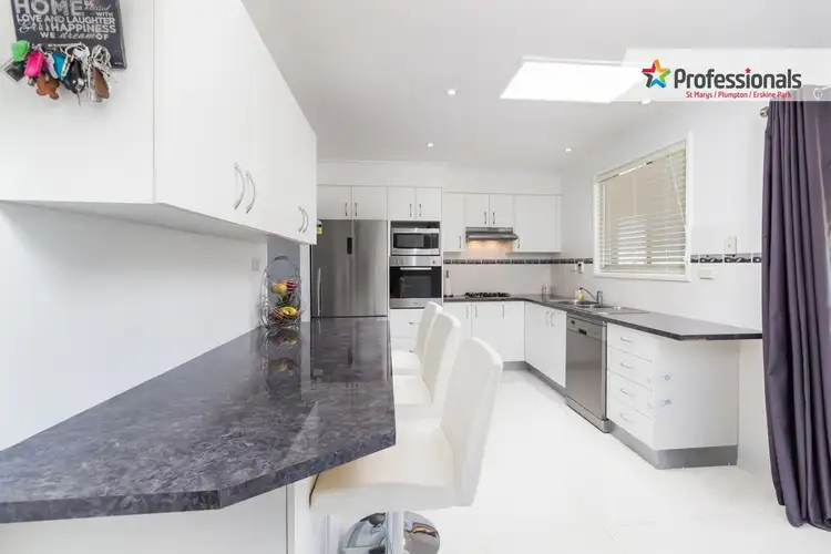 Fifth view of Homely house listing, 8 Seattle Close, St Clair NSW 2759