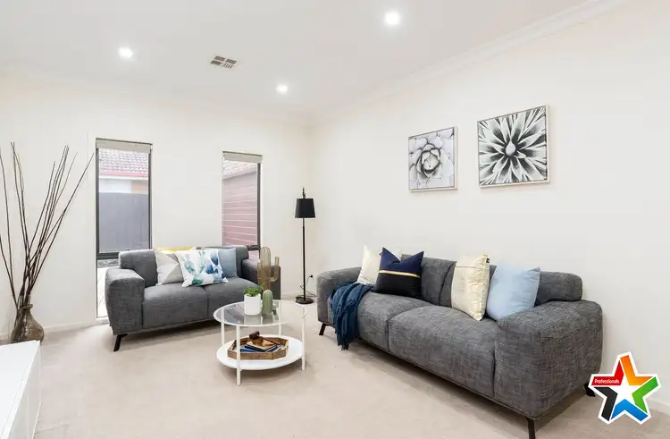 Third view of Homely townhouse listing, 23a Shakespeare Avenue, Mooroolbark VIC 3138