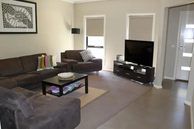 Third view of Homely villa listing, 2/335 Eighth Street, Mildura VIC 3500