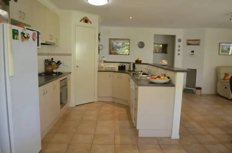 Fifth view of Homely house listing, 3 Sheoak Court, Shepparton VIC 3630