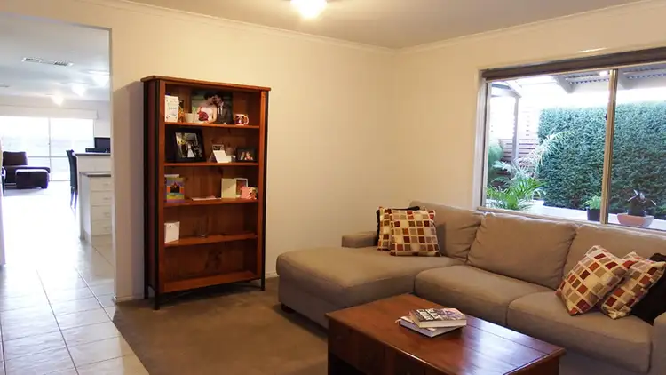 Sixth view of Homely house listing, 10 Curlew Place, Shepparton VIC 3630