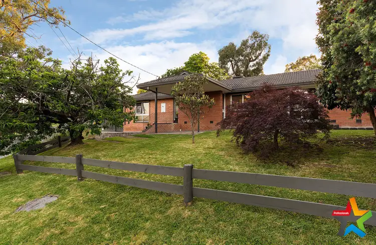 64 Fernhill Road, Mount Evelyn VIC 3796