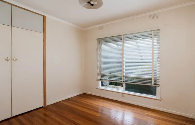 Sixth view of Homely house listing, 5 Morelle Court, Mooroolbark VIC 3138
