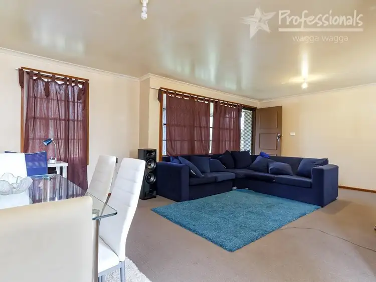 Third view of Homely house listing, 8 Kenny Place, Wagga Wagga NSW 2650
