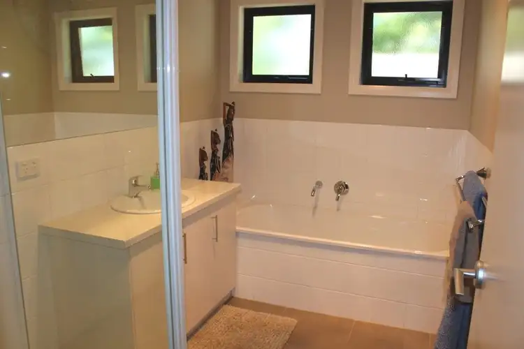 Fourth view of Homely villa listing, 2/335 Eighth Street, Mildura VIC 3500