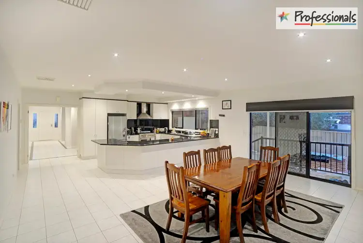 Fifth view of Homely house listing, 19 Trumpington Terrace, Attwood VIC 3049