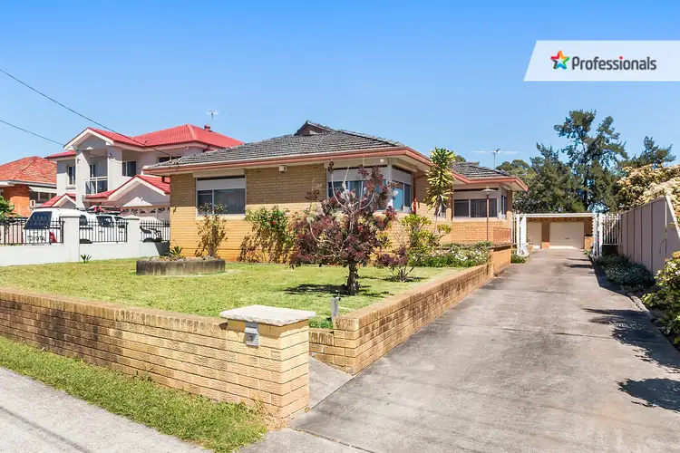 7 Webster Road, Lurnea NSW 2170