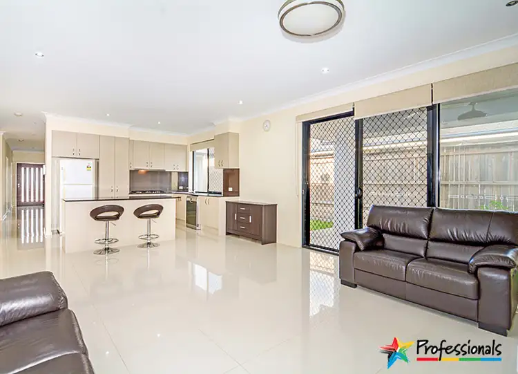 Second view of Homely house listing, 8 Dinnigan Crescent, Durack QLD 4077