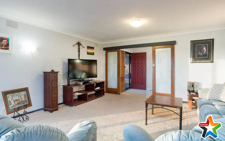Fourth view of Homely house listing, 10 Royal Avenue, Mooroolbark VIC 3138