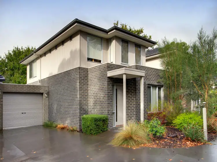 Main view of Homely townhouse listing, 2/134 Hull Road, Croydon VIC 3136