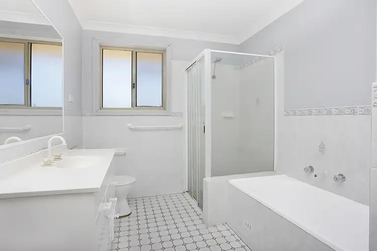 Fourth view of Homely house listing, 2 St Helens Close, West Hoxton NSW 2171