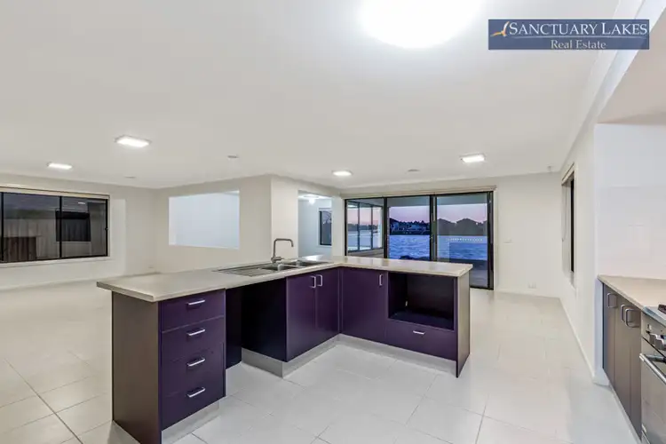 Fourth view of Homely house listing, 11 Watersedge Cove, Sanctuary Lakes VIC 3030