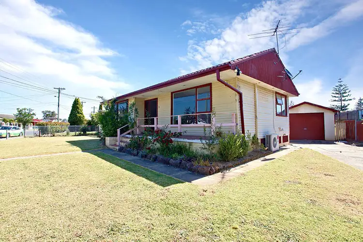 28 Hemingway Crescent, Fairfield NSW 2165