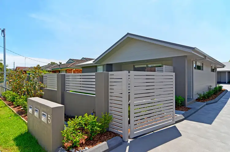 1/5 Piper Street, Woy Woy NSW 2256