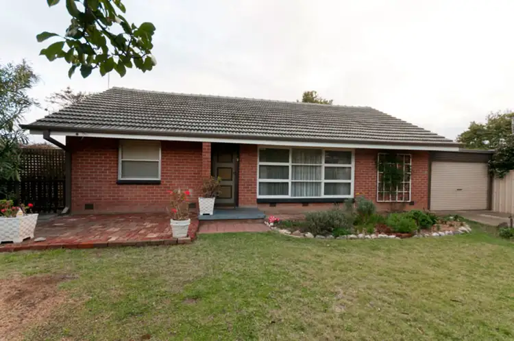 17 West Avenue, Northfield SA 5085