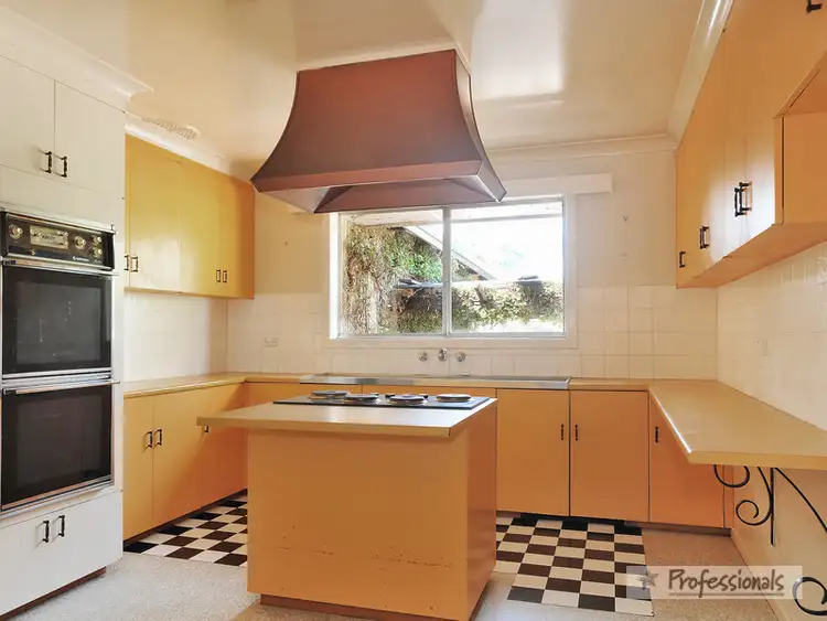 Sixth view of Homely house listing, 16 Roslyn Avenue, Armidale NSW 2350