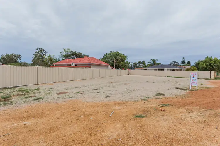 2 Berkshire Road, Forrestfield WA 6058
