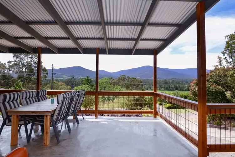 20 Alpine Boulevard, Launching Place VIC 3139
