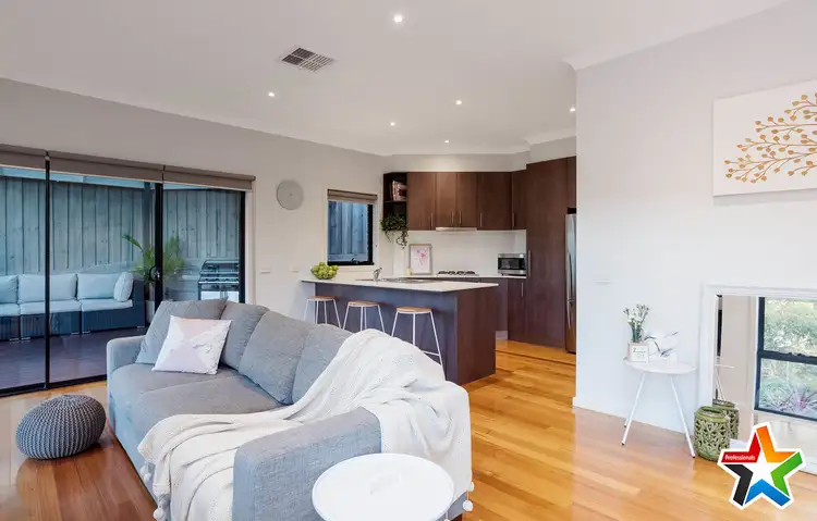 Fourth view of Homely house listing, 25 Felix Grove, Mooroolbark VIC 3138