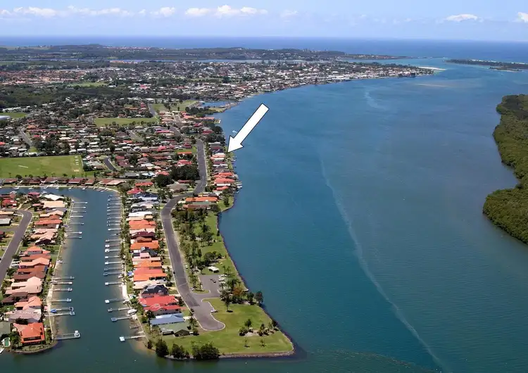 64 Riverside Drive, West Ballina NSW 2478
