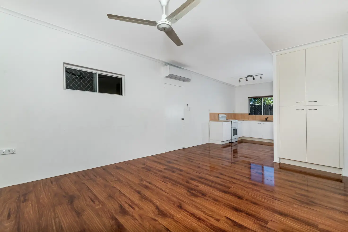 Main view of Homely unit listing, 6/13-15 Harris Street, Parramatta Park QLD 4870