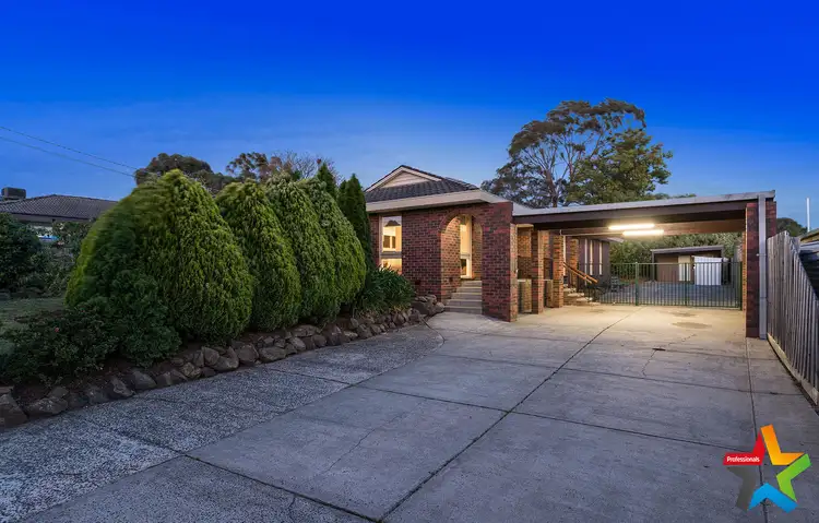 140 Hayrick Lane, Mooroolbark VIC 3138