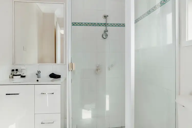 Fifth view of Homely unit listing, 16/14-16 Darrambal Street, Chevron Island QLD 4217